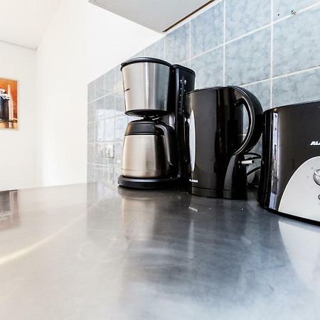 Workers Apartment Am Wiener Platz Кельн Екстер'єр фото
