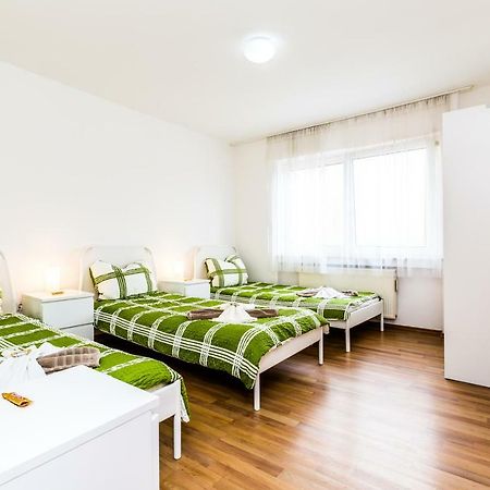 Workers Apartment Am Wiener Platz Кельн Екстер'єр фото